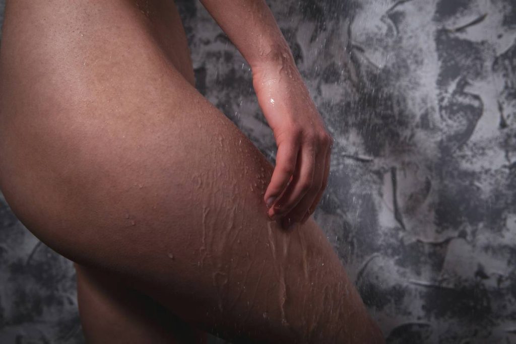 Moisturizing Oil How to Use Body: Your No-BS Guide to Glowy, Quenched Skin