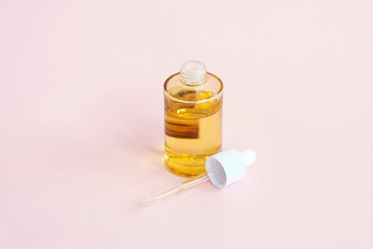 Is Aromatherapy Oil Good for Body Skin? The Truth Behind the Hype