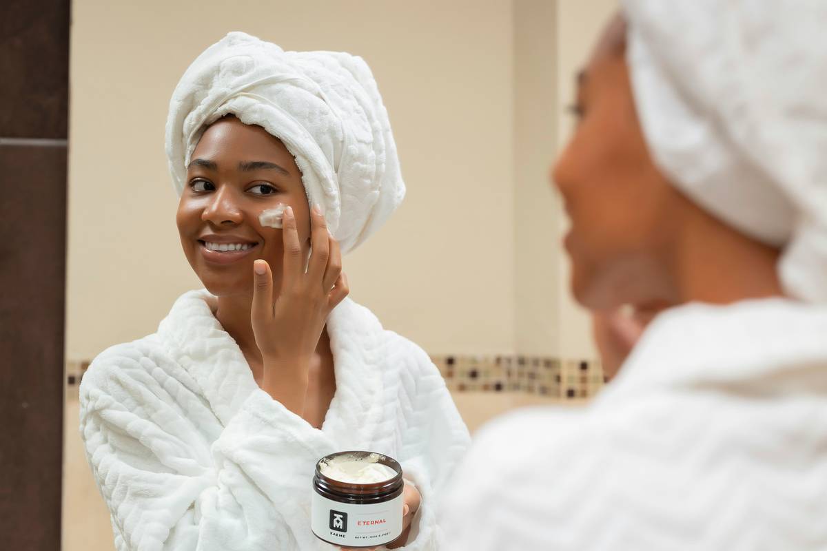 Comparing different moisturizing oil basic skin care routine results after 4 weeks of consistent use